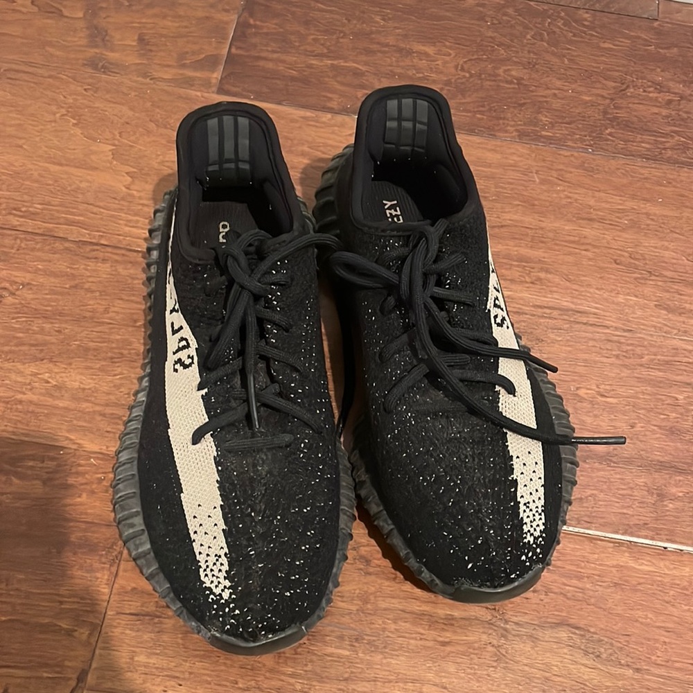 100% authentic Yeezy sneakers